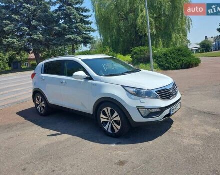 Білий Кіа Sportage, об'ємом двигуна 2 л та пробігом 183 тис. км за 12900 $, фото 15 на Automoto.ua