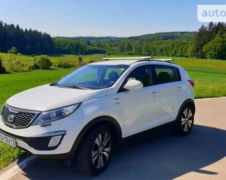 Белый Киа Sportage, объемом двигателя 2 л и пробегом 180 тыс. км за 9500 $, фото 4 на Automoto.ua