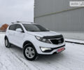 Белый Киа Sportage, объемом двигателя 2 л и пробегом 239 тыс. км за 12000 $, фото 1 на Automoto.ua