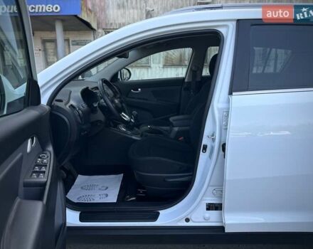 Кіа Sportage 2011 у Сумах на Automoto.ua Білий Кіа Sportage, об'ємом двигуна 1.7 л та пробігом 228 тис. км за 13700 $, фото 72 на Automoto.ua