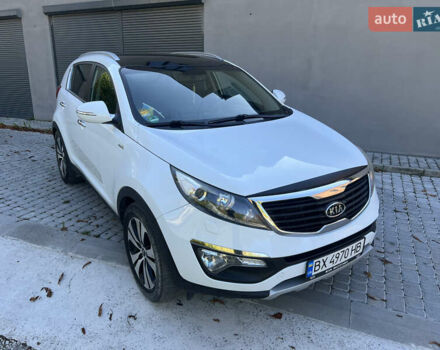 Белый Киа Sportage, объемом двигателя 2 л и пробегом 290 тыс. км за 12999 $, фото 3 на Automoto.ua