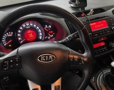 Білий Кіа Sportage, об'ємом двигуна 2 л та пробігом 195 тис. км за 12500 $, фото 3 на Automoto.ua
