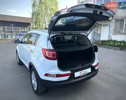 Кіа Sportage 2011 у Сумах на Automoto.ua Білий Кіа Sportage, об'ємом двигуна 1.7 л та пробігом 228 тис. км за 13700 $, фото 6 на Automoto.ua