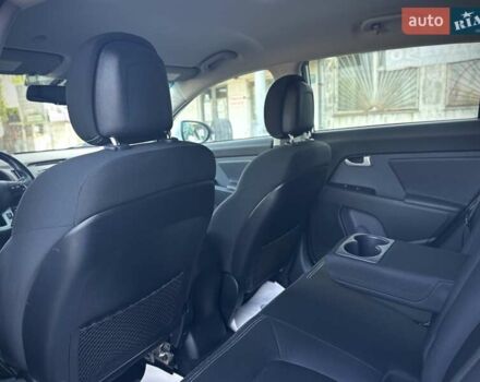 Кіа Sportage 2011 у Сумах на Automoto.ua Білий Кіа Sportage, об'ємом двигуна 1.7 л та пробігом 228 тис. км за 13700 $, фото 88 на Automoto.ua