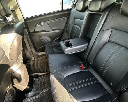 Білий Кіа Sportage, об'ємом двигуна 2 л та пробігом 258 тис. км за 13500 $, фото 20 на Automoto.ua