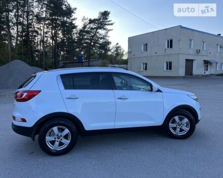 Білий Кіа Sportage, об'ємом двигуна 1.7 л та пробігом 148 тис. км за 13500 $, фото 11 на Automoto.ua