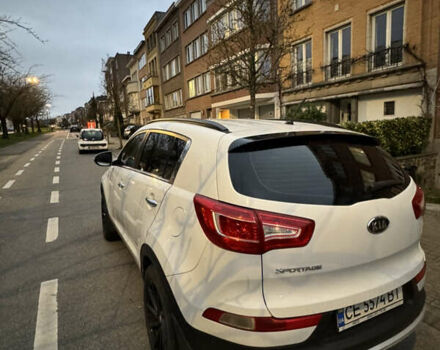 Білий Кіа Sportage, об'ємом двигуна 1.99 л та пробігом 165 тис. км за 14039 $, фото 6 на Automoto.ua
