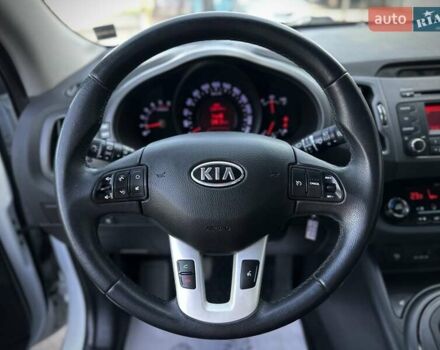 Кіа Sportage 2011 у Сумах на Automoto.ua Білий Кіа Sportage, об'ємом двигуна 1.7 л та пробігом 228 тис. км за 13700 $, фото 105 на Automoto.ua