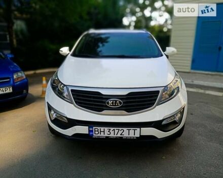 Белый Киа Sportage, объемом двигателя 2 л и пробегом 185 тыс. км за 13000 $, фото 4 на Automoto.ua