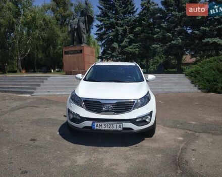 Білий Кіа Sportage, об'ємом двигуна 2 л та пробігом 183 тис. км за 12900 $, фото 10 на Automoto.ua