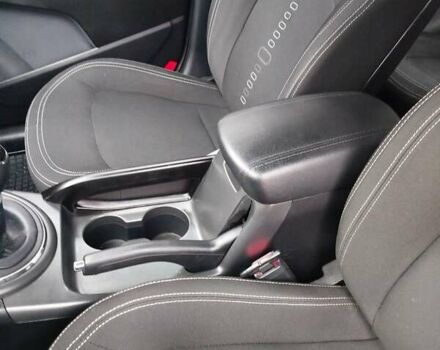 Белый Киа Sportage, объемом двигателя 1.58 л и пробегом 224 тыс. км за 11300 $, фото 20 на Automoto.ua