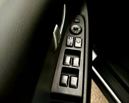 Білий Кіа Sportage, об'ємом двигуна 2 л та пробігом 183 тис. км за 12900 $, фото 17 на Automoto.ua