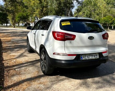 Білий Кіа Sportage, об'ємом двигуна 2 л та пробігом 183 тис. км за 12400 $, фото 2 на Automoto.ua