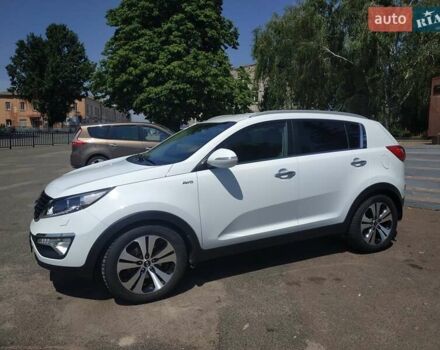 Білий Кіа Sportage, об'ємом двигуна 2 л та пробігом 183 тис. км за 12900 $, фото 4 на Automoto.ua