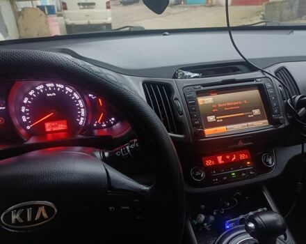 Білий Кіа Sportage, об'ємом двигуна 2 л та пробігом 3 тис. км за 13500 $, фото 7 на Automoto.ua