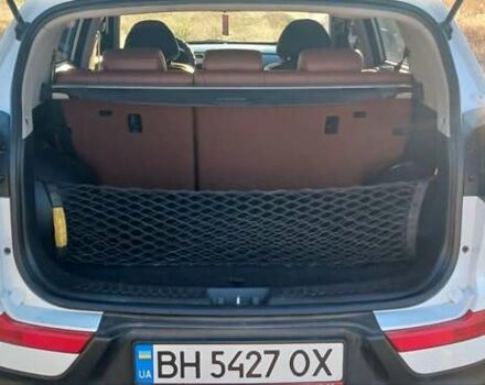 Белый Киа Sportage, объемом двигателя 2 л и пробегом 172 тыс. км за 9900 $, фото 5 на Automoto.ua