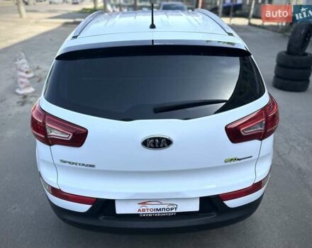 Кіа Sportage 2011 у Сумах на Automoto.ua Білий Кіа Sportage, об'ємом двигуна 1.7 л та пробігом 228 тис. км за 13700 $, фото 39 на Automoto.ua
