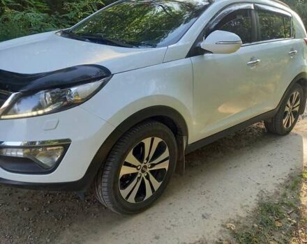 Белый Киа Sportage, объемом двигателя 1.69 л и пробегом 255 тыс. км за 12100 $, фото 4 на Automoto.ua