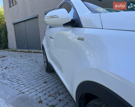 Белый Киа Sportage, объемом двигателя 2 л и пробегом 290 тыс. км за 12999 $, фото 20 на Automoto.ua