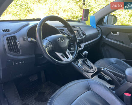 Белый Киа Sportage, объемом двигателя 2 л и пробегом 290 тыс. км за 12999 $, фото 25 на Automoto.ua