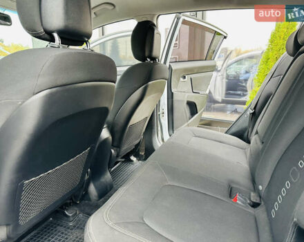 Белый Киа Sportage, объемом двигателя 2 л и пробегом 225 тыс. км за 12400 $, фото 15 на Automoto.ua