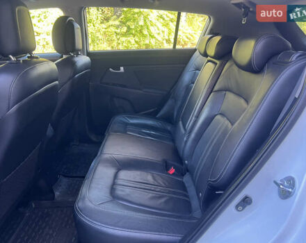 Белый Киа Sportage, объемом двигателя 2 л и пробегом 280 тыс. км за 13450 $, фото 33 на Automoto.ua