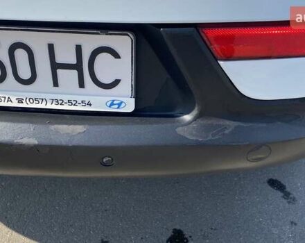 Белый Киа Sportage, объемом двигателя 2 л и пробегом 129 тыс. км за 15000 $, фото 6 на Automoto.ua