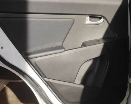 Белый Киа Sportage, объемом двигателя 2.36 л и пробегом 131 тыс. км за 14000 $, фото 11 на Automoto.ua