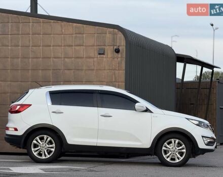 Белый Киа Sportage, объемом двигателя 2 л и пробегом 161 тыс. км за 10900 $, фото 7 на Automoto.ua