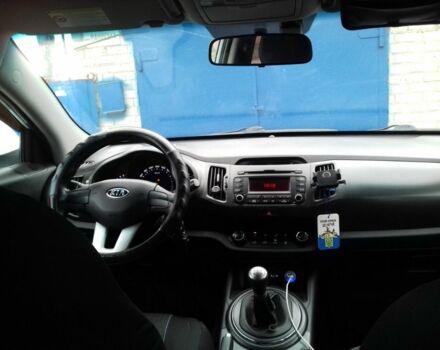 Белый Киа Sportage, объемом двигателя 2 л и пробегом 152 тыс. км за 13150 $, фото 4 на Automoto.ua