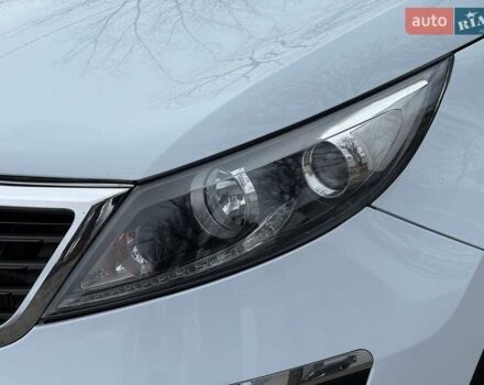 Білий Кіа Sportage, об'ємом двигуна 1.69 л та пробігом 194 тис. км за 10995 $, фото 5 на Automoto.ua