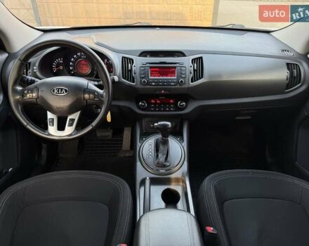 Белый Киа Sportage, объемом двигателя 2 л и пробегом 161 тыс. км за 10900 $, фото 19 на Automoto.ua