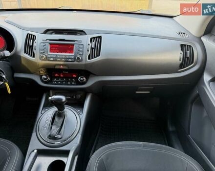 Белый Киа Sportage, объемом двигателя 2 л и пробегом 161 тыс. км за 10900 $, фото 21 на Automoto.ua