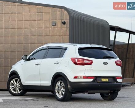 Белый Киа Sportage, объемом двигателя 2 л и пробегом 161 тыс. км за 10900 $, фото 11 на Automoto.ua