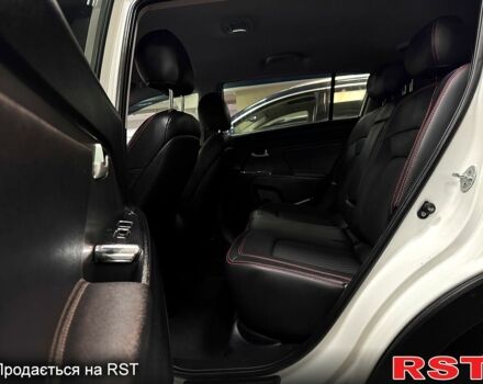 Белый Киа Sportage, объемом двигателя 2.4 л и пробегом 118 тыс. км за 11500 $, фото 9 на Automoto.ua