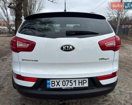 Білий Кіа Sportage, об'ємом двигуна 1.69 л та пробігом 194 тис. км за 10995 $, фото 17 на Automoto.ua