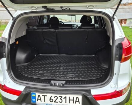 Білий Кіа Sportage, об'ємом двигуна 1.7 л та пробігом 98 тис. км за 13300 $, фото 3 на Automoto.ua