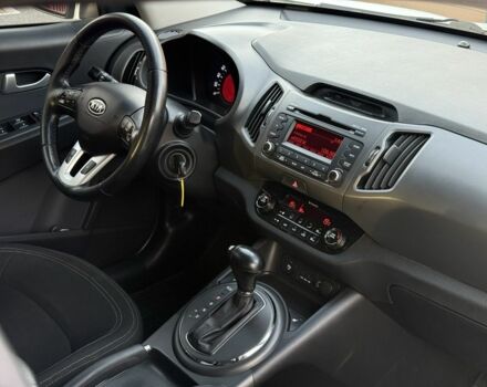 Білий Кіа Sportage, об'ємом двигуна 2 л та пробігом 161 тис. км за 10900 $, фото 18 на Automoto.ua