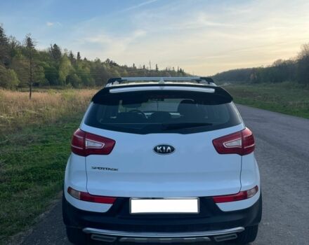 Білий Кіа Sportage, об'ємом двигуна 2 л та пробігом 120 тис. км за 14000 $, фото 1 на Automoto.ua