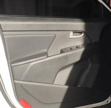 Белый Киа Sportage, объемом двигателя 2.36 л и пробегом 131 тыс. км за 14000 $, фото 19 на Automoto.ua