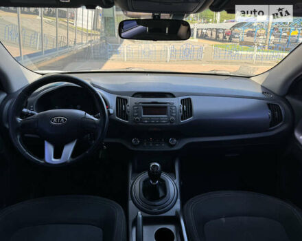 Белый Киа Sportage, объемом двигателя 1.7 л и пробегом 170 тыс. км за 12490 $, фото 13 на Automoto.ua