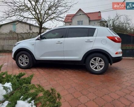 Белый Киа Sportage, объемом двигателя 1.69 л и пробегом 170 тыс. км за 11999 $, фото 9 на Automoto.ua