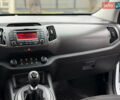 Білий Кіа Sportage, об'ємом двигуна 1.7 л та пробігом 98 тис. км за 13950 $, фото 57 на Automoto.ua