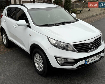 Білий Кіа Sportage, об'ємом двигуна 1.7 л та пробігом 98 тис. км за 13950 $, фото 15 на Automoto.ua