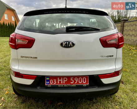 Белый Киа Sportage, объемом двигателя 2 л и пробегом 129 тыс. км за 15900 $, фото 4 на Automoto.ua