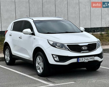 Белый Киа Sportage, объемом двигателя 2 л и пробегом 170 тыс. км за 15300 $, фото 2 на Automoto.ua