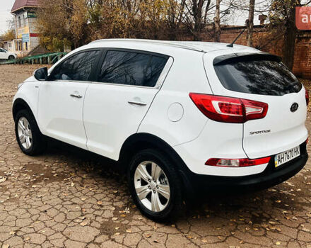 Белый Киа Sportage, объемом двигателя 2 л и пробегом 127 тыс. км за 11900 $, фото 9 на Automoto.ua