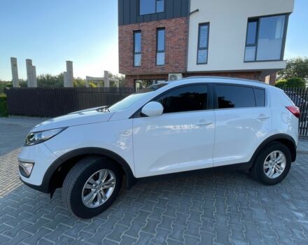 Білий Кіа Sportage, об'ємом двигуна 1.7 л та пробігом 201 тис. км за 11500 $, фото 3 на Automoto.ua