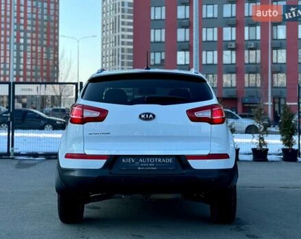 Белый Киа Sportage, объемом двигателя 2.36 л и пробегом 202 тыс. км за 12000 $, фото 5 на Automoto.ua