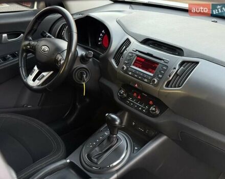 Белый Киа Sportage, объемом двигателя 2 л и пробегом 161 тыс. км за 10900 $, фото 35 на Automoto.ua